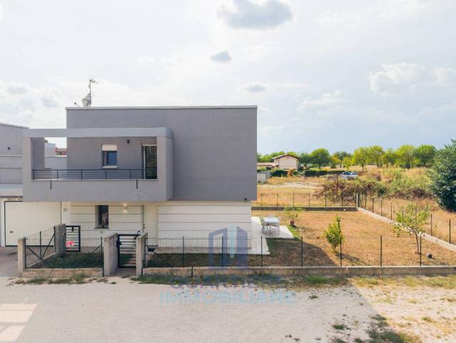 Villa bifamiliare in vendita a Tavagnacco via Cesare Battisti, 47, Colugna