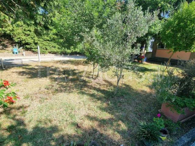 Villa bifamiliare in vendita a Traversetolo via 24 Maggio