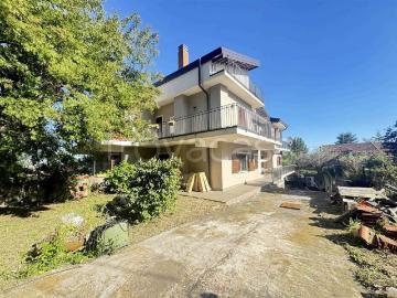 Villa bifamiliare in vendita a Trecastagni