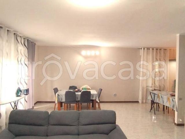 Villa bifamiliare in vendita a Trescore Balneario via Minardi