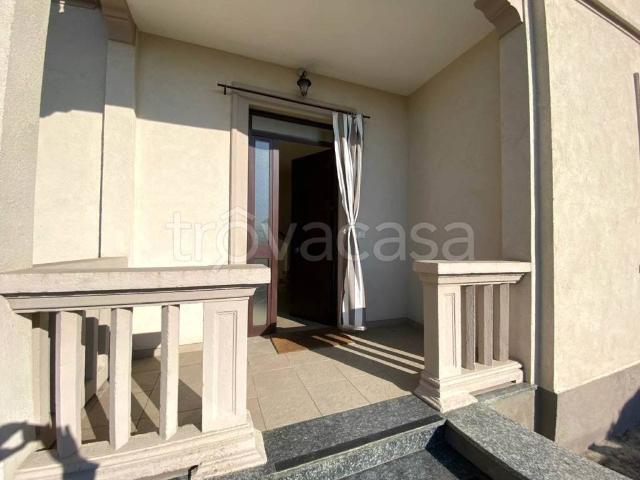 Villa bifamiliare in vendita a Trino via Monte San Michele, 8