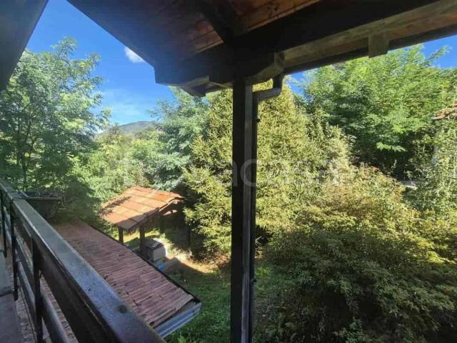 Villa bifamiliare in vendita a Varallo