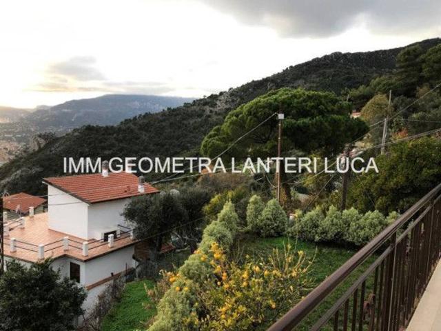 Villa bifamiliare in vendita a Ventimiglia