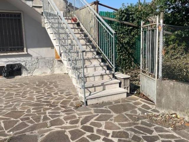 Villa bifamiliare in vendita a Verona via Fracazzole, 13, Cà di David