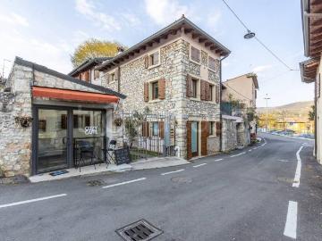 Villa bifamiliare in vendita a Verona via Scuola Agraria, 15, Quinto