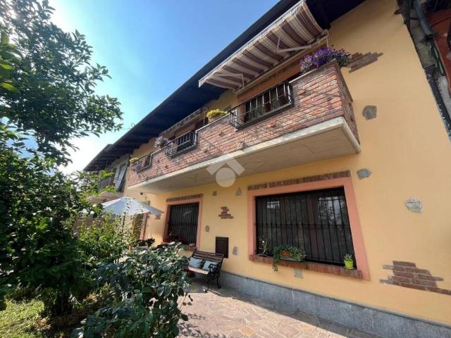 Villa bifamiliare in vendita a Verrua Savoia