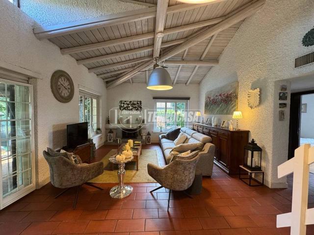 Villa bifamiliare in vendita a Vigano'