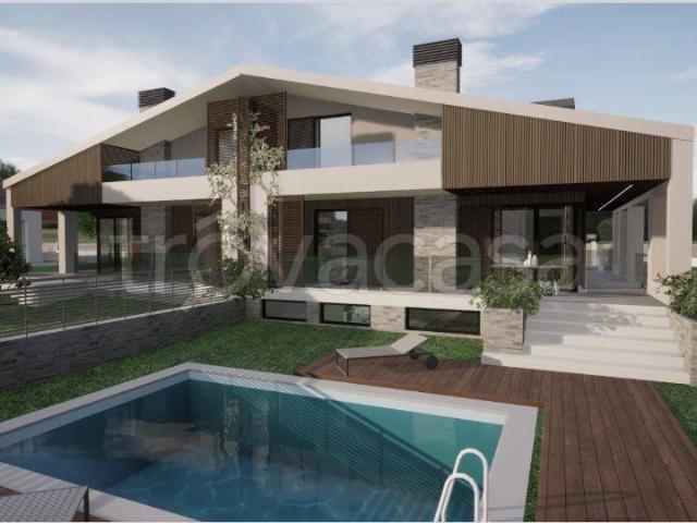 Villa bifamiliare in vendita ad Avellino via Pasquale Freda