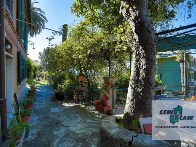 Villa bifamiliare in vendita ad Arenzano via Spinè, 1