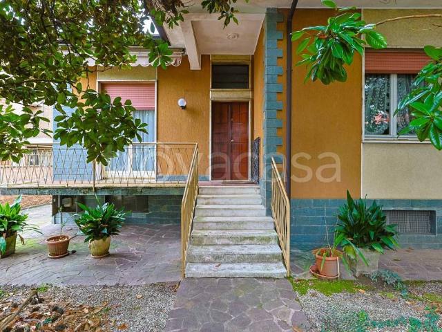 Villa bifamiliare in vendita ad Arese via San Vittore, 1