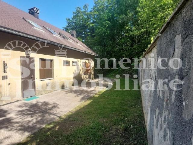 Villa Bifamiliare in vendita, Castiglione di Garfagnana casone di profecchia