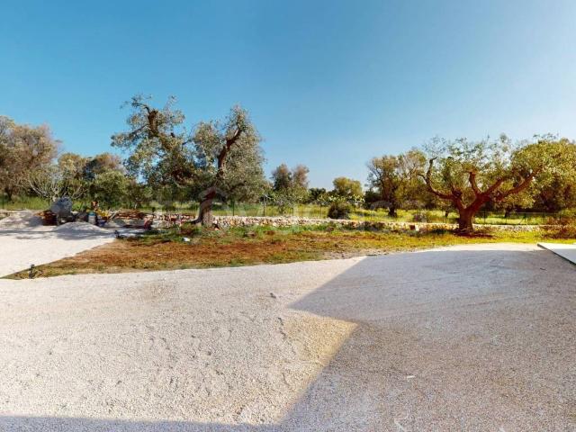 Villa Bifamiliare in affitto a Carovigno sp32, arredato, giardino privato, terrazzo TrovaCasa