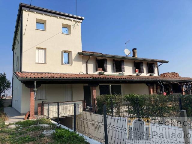 Villa Bifamiliare in affitto a Cittadella, giardino privato, box, nuova costruzione TrovaCasa