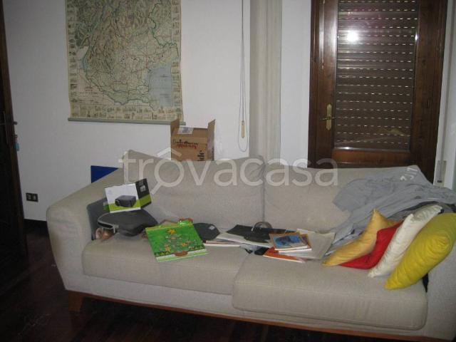 Villa Bifamiliare in affitto a Bassano del Grappa, giardino privato, box, terrazzo TrovaCasa