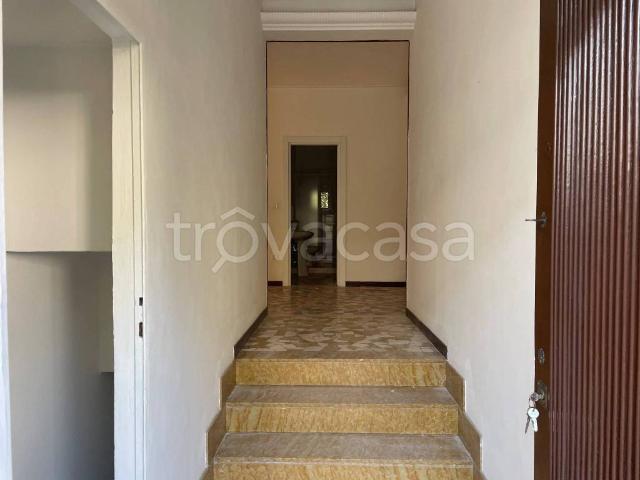Villa Bifamiliare in affitto a Brescia, non arredato/vuoto, giardino privato, box TrovaCasa