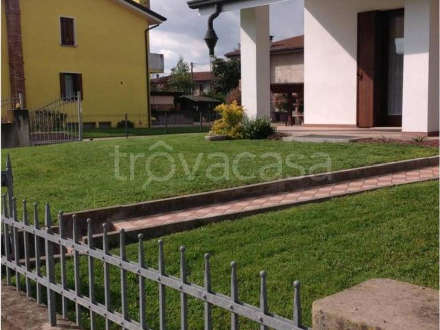 Villa Bifamiliare in affitto a Gazzo, giardino privato, box, terrazzo TrovaCasa