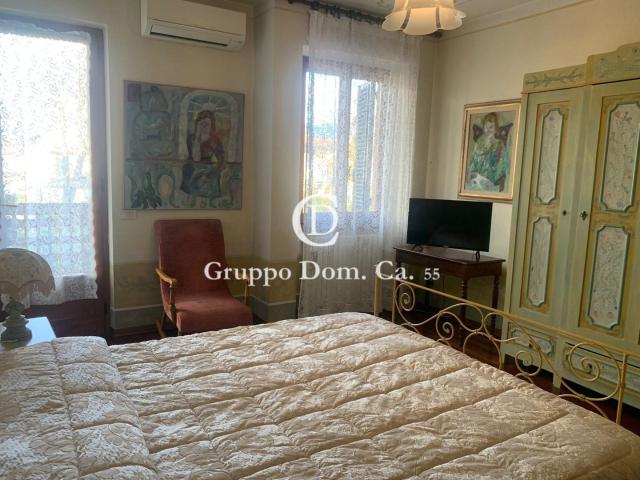 Villa Bifamiliare in affitto a Forte dei Marmi, case in affitto Forte dei Marmi