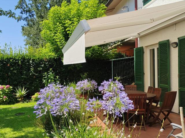 Villa bifamiliare in affitto a forte dei marmi vittoria apuana
