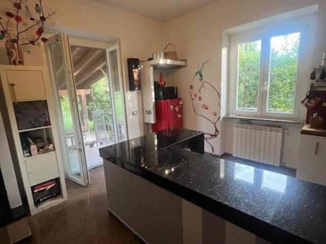 Villa Bifamiliare in affitto a Fosdinovo, case in affitto Fosdinovo