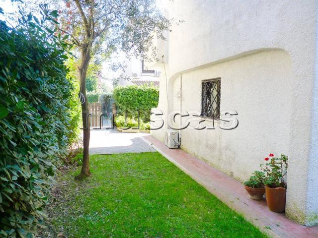 Villa Bifamiliare in affitto a Fiumicino viale Castellammare, 88G, arredato, giardino privato, centrale TrovaCasa