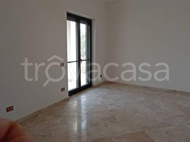 Villa bifamiliare in affitto a Frosinone via Casilina Nord
