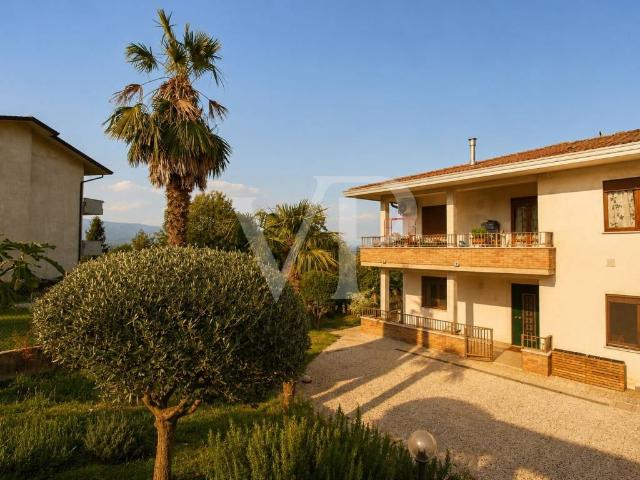 Villa Bifamiliare in affitto a Isola Vicentina via Vallugana, giardino privato, box, terrazzo TrovaCasa