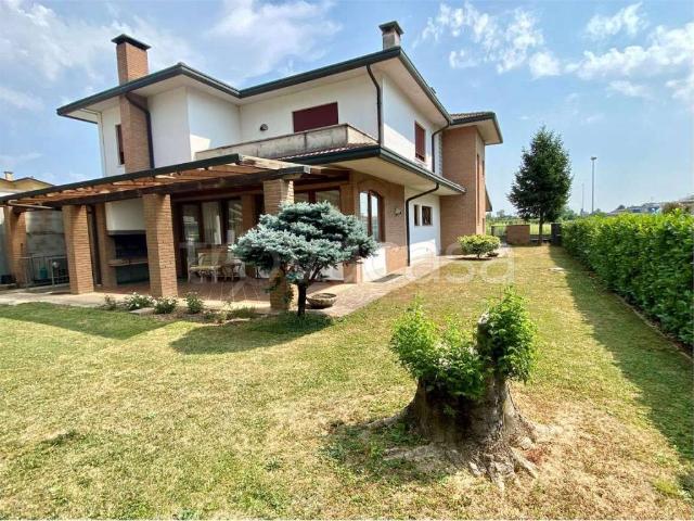 Villa bifamiliare in affitto a Isola Vicentina via Cerchiari, 24