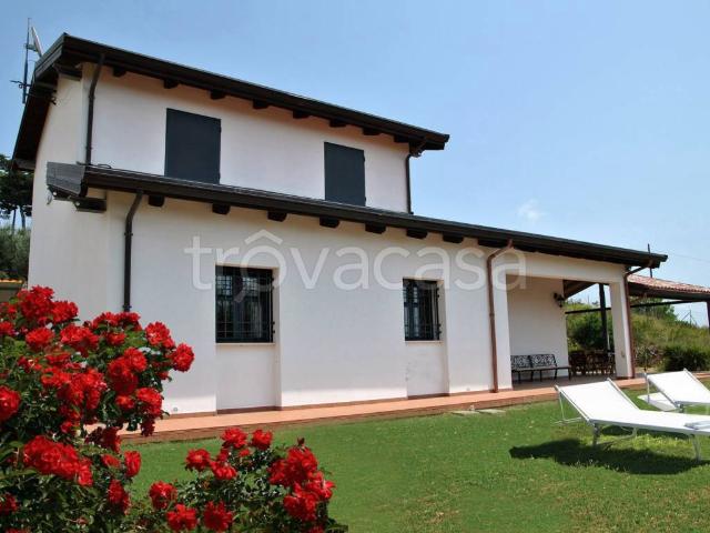 Villa Bifamiliare in affitto a Itri contrada Intignano, arredato, giardino privato, posto auto TrovaCasa