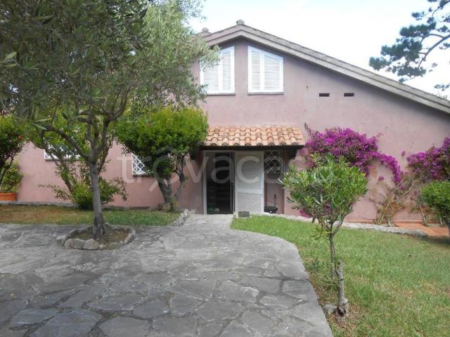 Villa Bifamiliare in affitto a Orbetello, arredato, giardino privato, terrazzo TrovaCasa