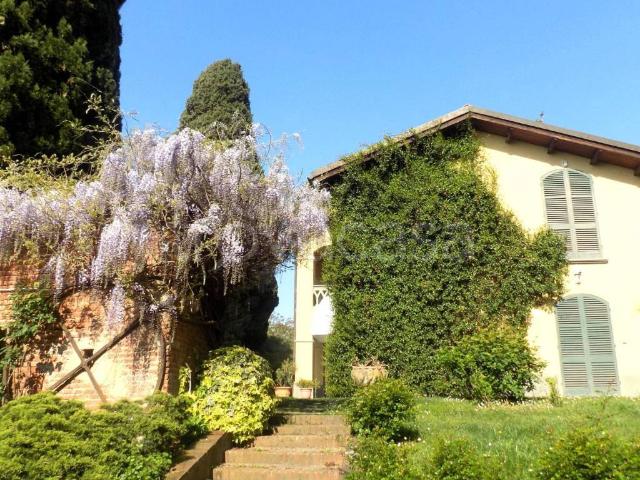 Villa Bifamiliare in affitto a Moncalieri strada Castelvecchio, 25, non arredato/vuoto, giardino privato, terrazzo TrovaCasa
