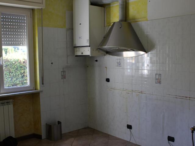 Villa bifamiliare in affitto a Montignoso
