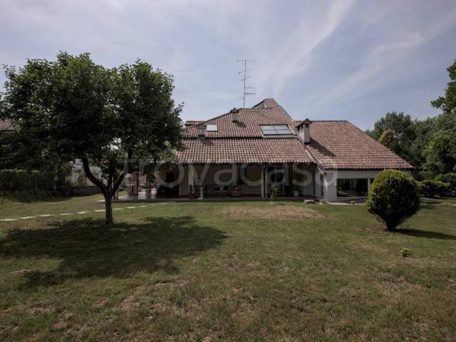 Villa Bifamiliare in affitto a Mornago via Provinciale, 64 TrovaCasa