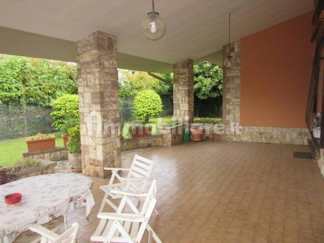 Villa Bifamiliare in affitto a Maranello via Zozi, giardino privato, box, terrazzo TrovaCasa