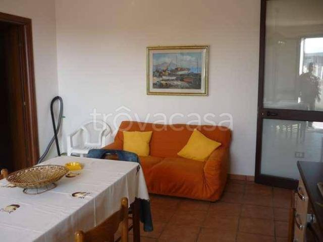 Villa Bifamiliare in affitto a Marsala, arredato, giardino privato, cucina abitabile TrovaCasa