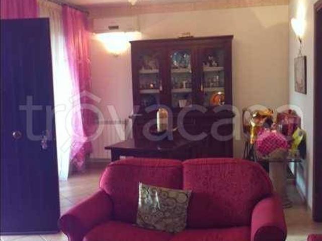 Villa bifamiliare in affitto a Sabaudia via Ombrone