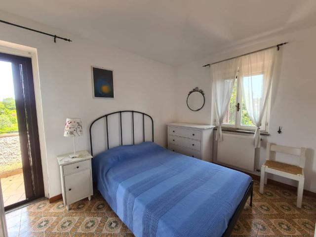 Villa Bifamiliare in affitto a San Felice Circeo via Mediana Vecchia, arredato, giardino privato, posto auto TrovaCasa
