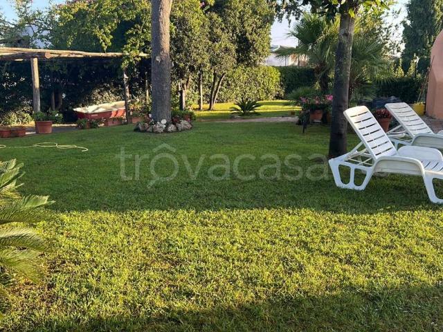 Villa Bifamiliare in affitto a San Felice Circeo via Terracina, 100, giardino privato, rustico, cucina abitabile TrovaCasa