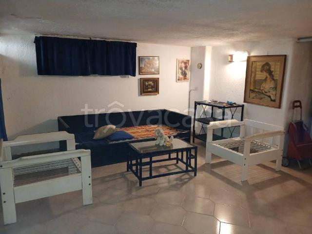 Villa Bifamiliare in affitto a San Felice Circeo via Ulisse, arredato, giardino privato, posto auto TrovaCasa