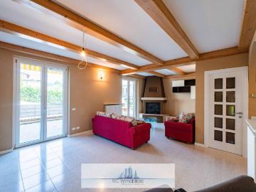 Villa Bifamiliare in affitto a Scanzorosciate via Maestri del Lavoro, 6, giardino privato, box, parzialmente arredato TrovaCasa