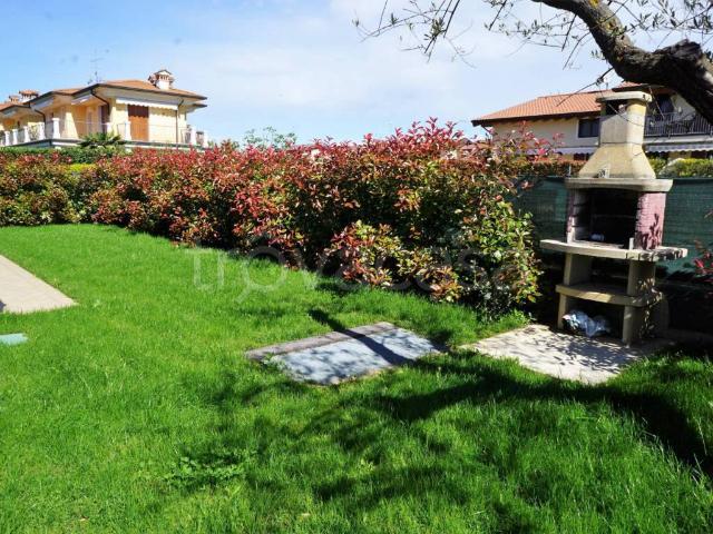 Villa Bifamiliare in affitto a Sirmione, giardino privato, box, nuova costruzione TrovaCasa