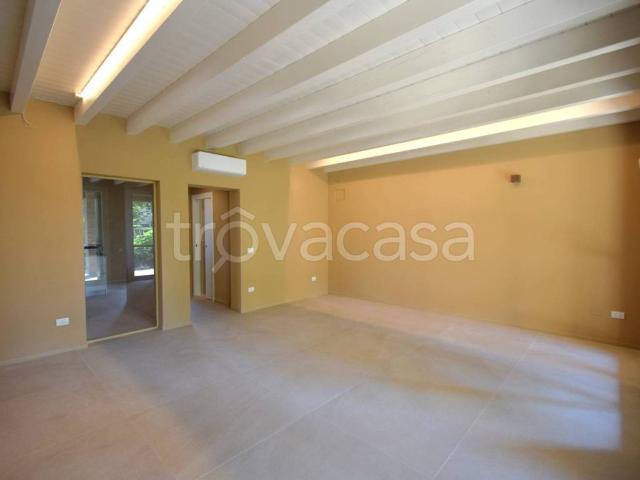 Villa Bifamiliare in affitto a Parma, giardino privato, box, terrazzo TrovaCasa