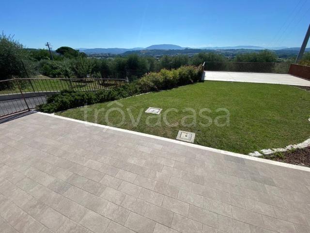 Villa Bifamiliare in affitto a Perugia via Tarconte, 20, arredato, giardino privato, posto auto TrovaCasa