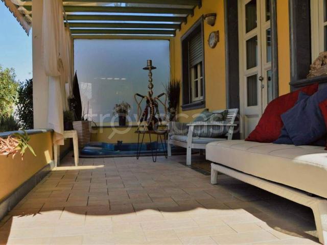 Villa Bifamiliare in affitto a Pietrasanta, arredato, giardino privato, terrazzo TrovaCasa