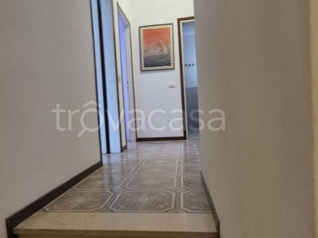 Villa Bifamiliare in affitto a Pietrasanta via Serraglio, arredato, giardino privato, posto auto TrovaCasa