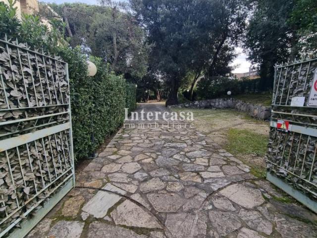 Villa Bifamiliare in affitto a Pisa tirrenia, arredato, giardino privato, posto auto TrovaCasa