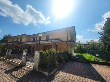 Villa Bifamiliare in affitto a Quinto Vicentino via Roma, giardino privato, box, parzialmente arredato TrovaCasa