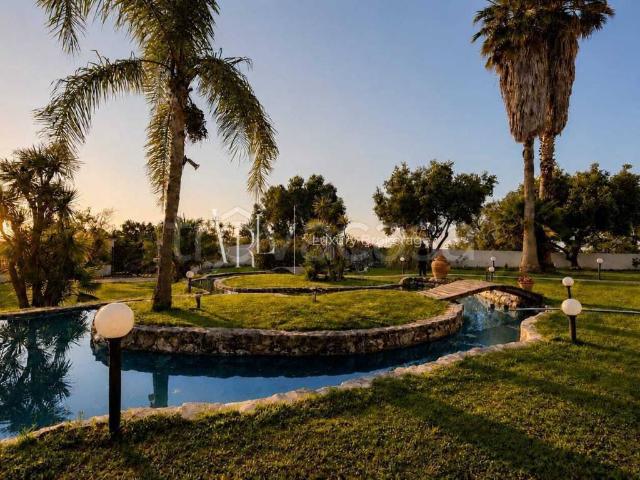 Villa Bifamiliare in affitto a Roma, arredato, giardino privato, terrazzo TrovaCasa