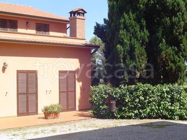 Villa Bifamiliare in affitto a Roma largo dell'Olgiata, 15, giardino privato, posto auto, box TrovaCasa