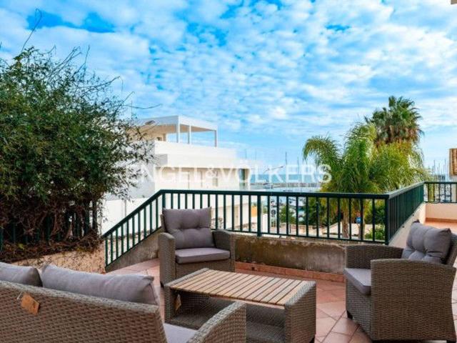 Villa bifamiliare in affitto a Ragusa