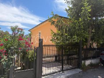 Villa Bifamiliare in affitto a Terni strada Tuillo, arredato, giardino privato, riscaldamento autonomo TrovaCasa